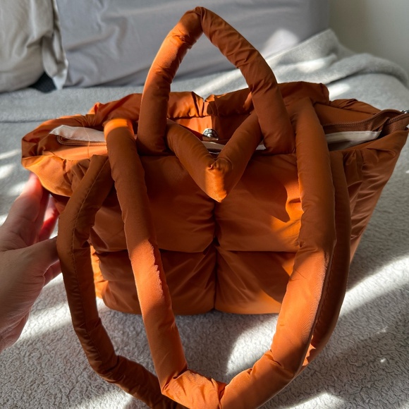 Puffer Bag Pumpkin Color - Picture 3 of 13